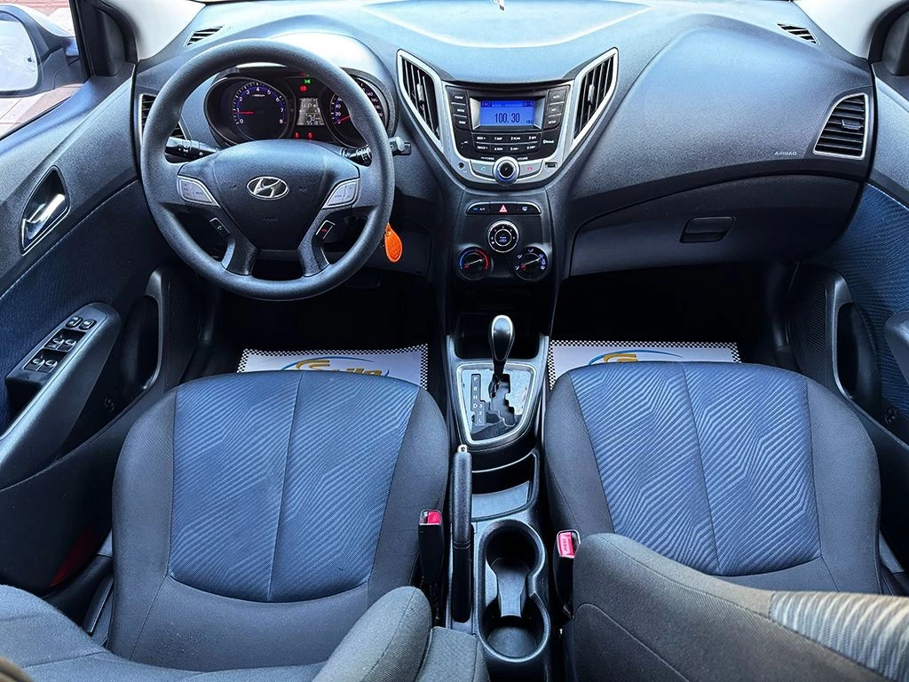 HYUNDAI HB20