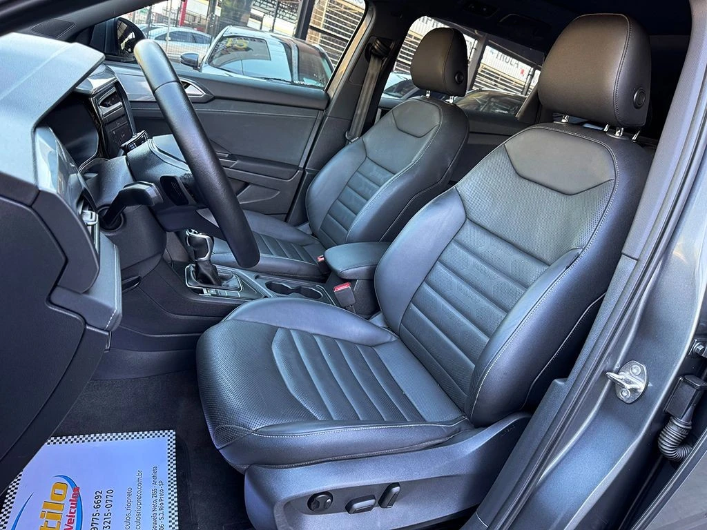 VOLKSWAGEN TAOS
