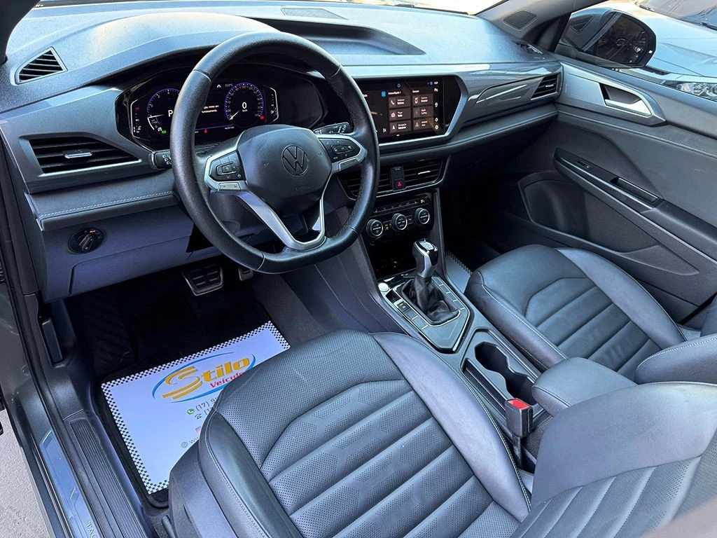 VOLKSWAGEN TAOS