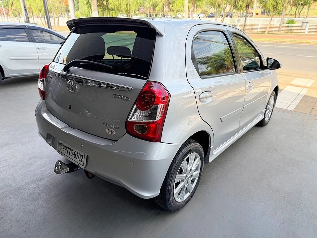 TOYOTA ETIOS