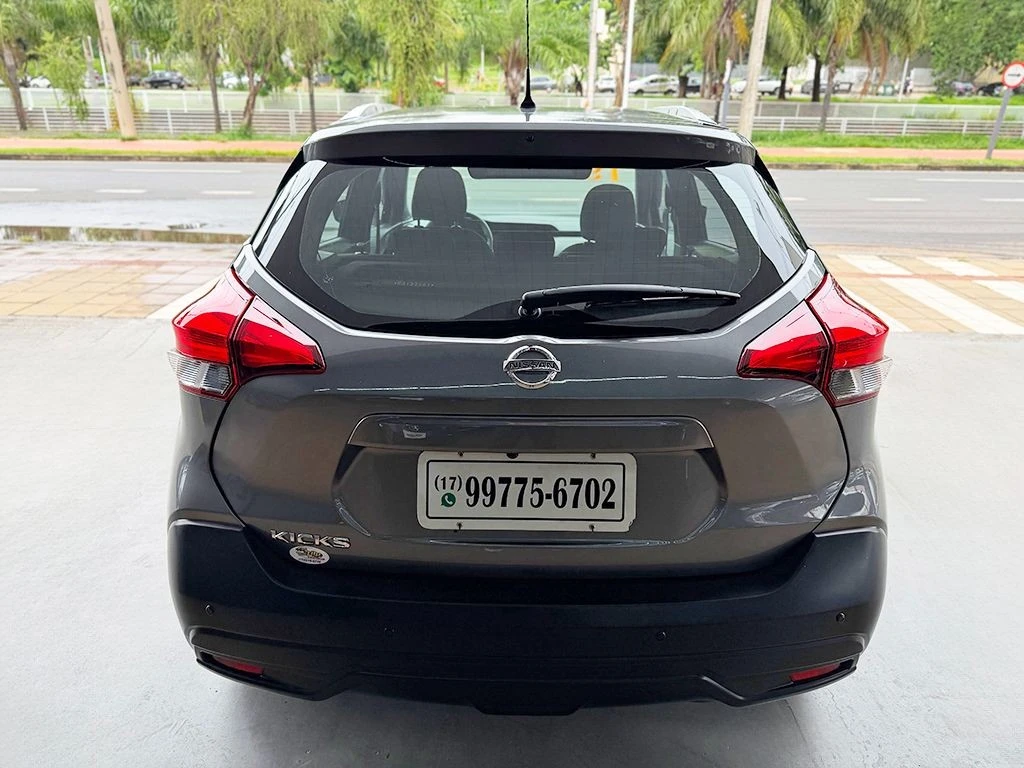 NISSAN KICKS