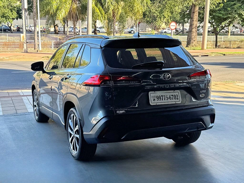 TOYOTA COROLLA CROSS