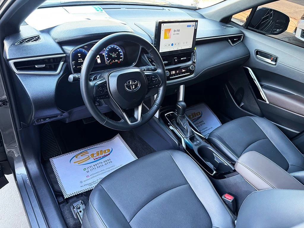 TOYOTA COROLLA CROSS