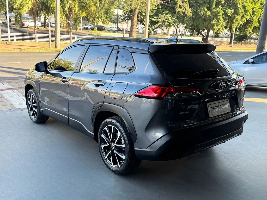 TOYOTA COROLLA CROSS