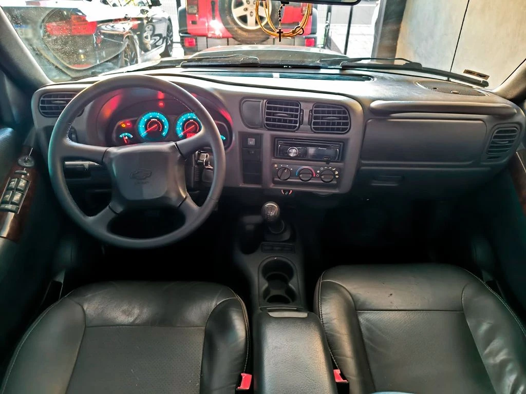 CHEVROLET S10