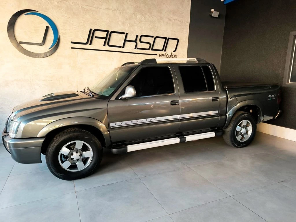 CHEVROLET S10