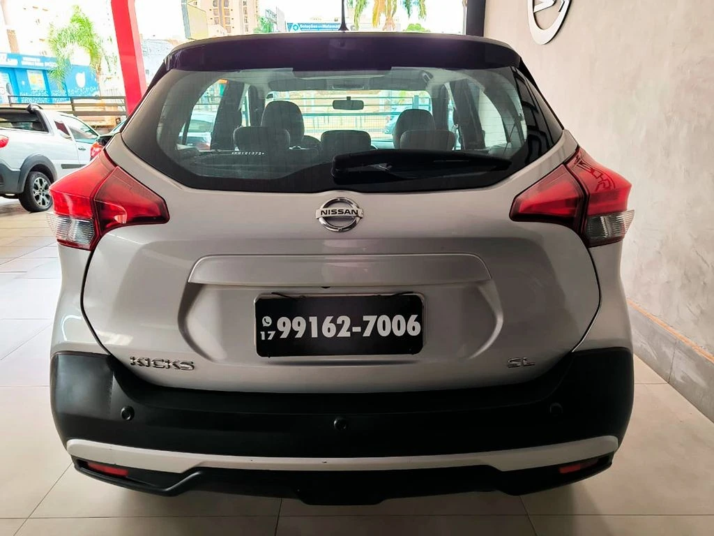 NISSAN KICKS