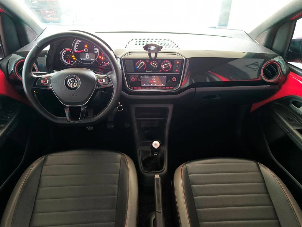 VOLKSWAGEN UP