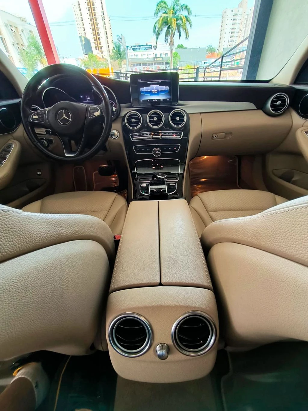 MERCEDES-BENZ C 180