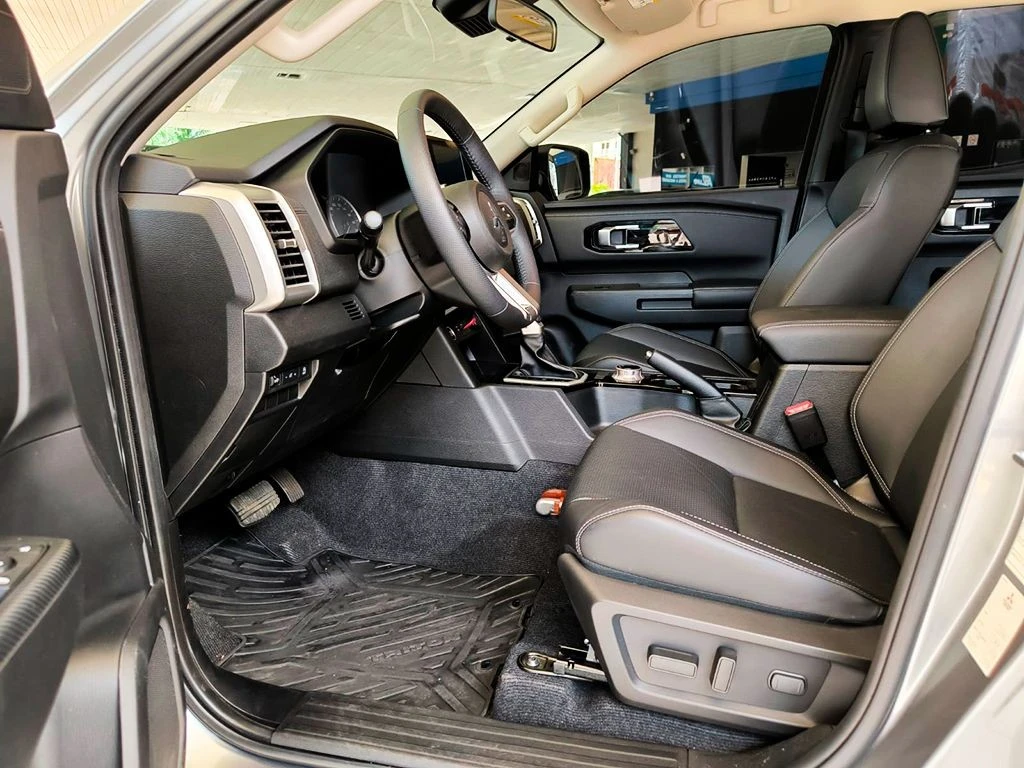 MITSUBISHI L200 TRITON