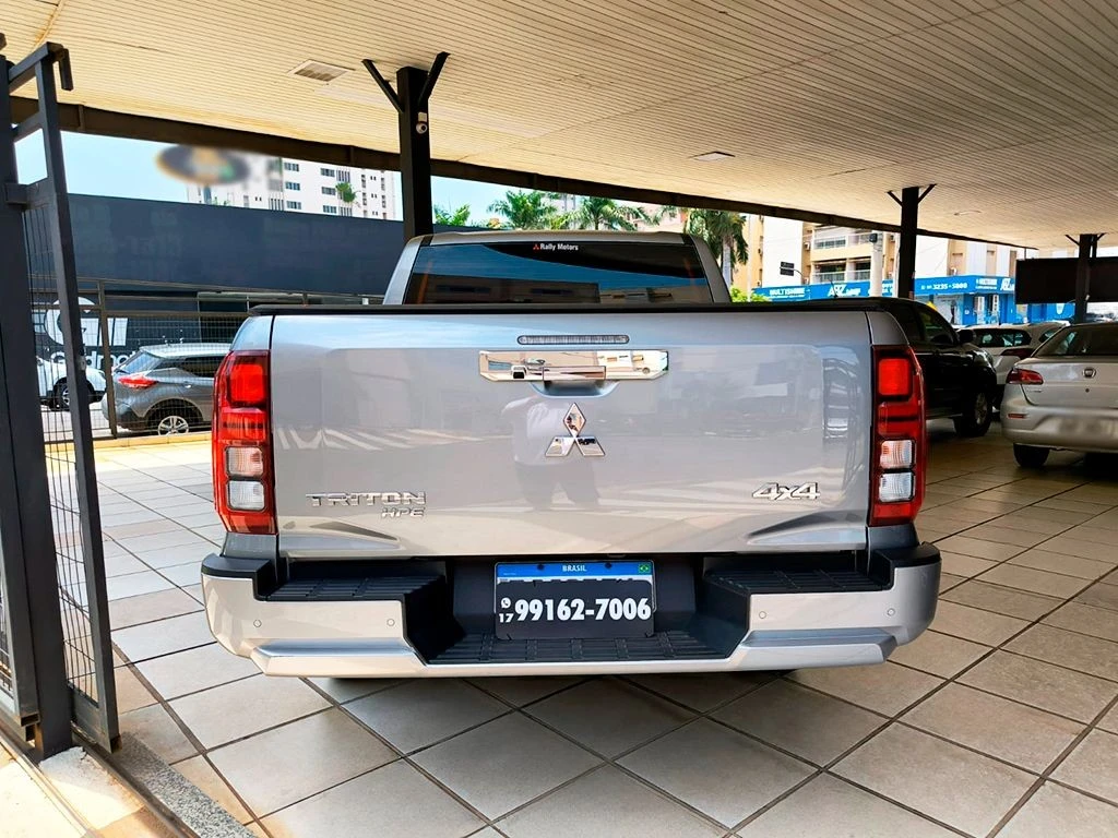 MITSUBISHI L200 TRITON