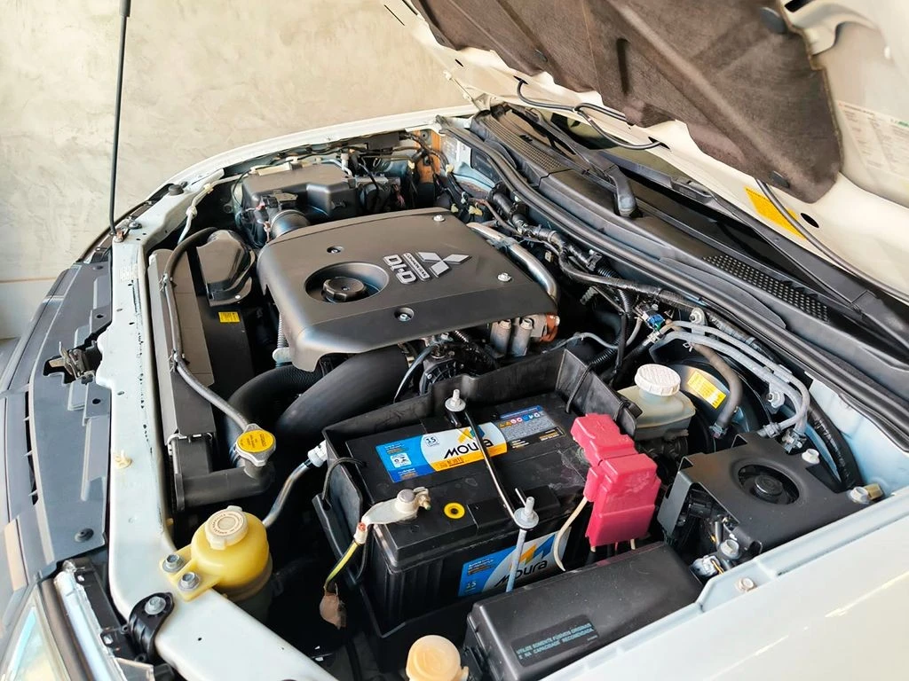 MITSUBISHI L200 OUTDOOR