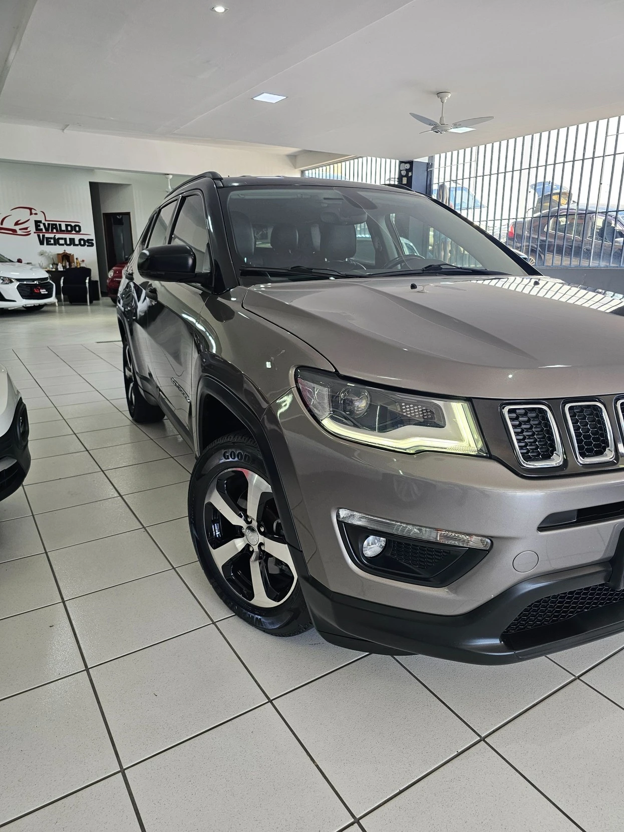 JEEP COMPASS