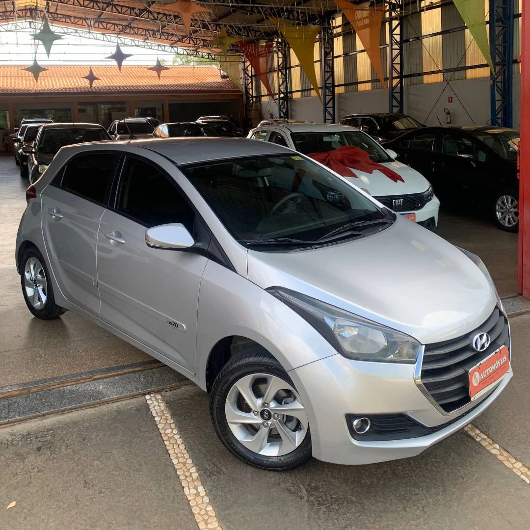 HYUNDAI HB20