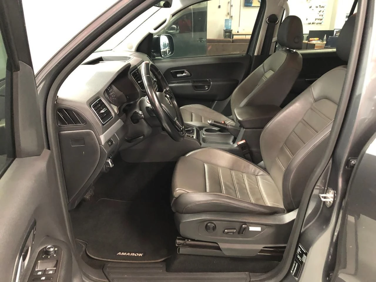 VOLKSWAGEN AMAROK