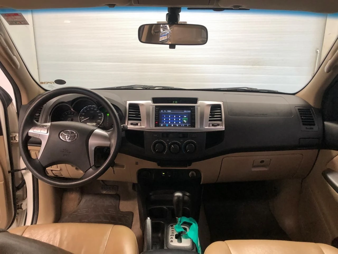 TOYOTA HILUX SW4