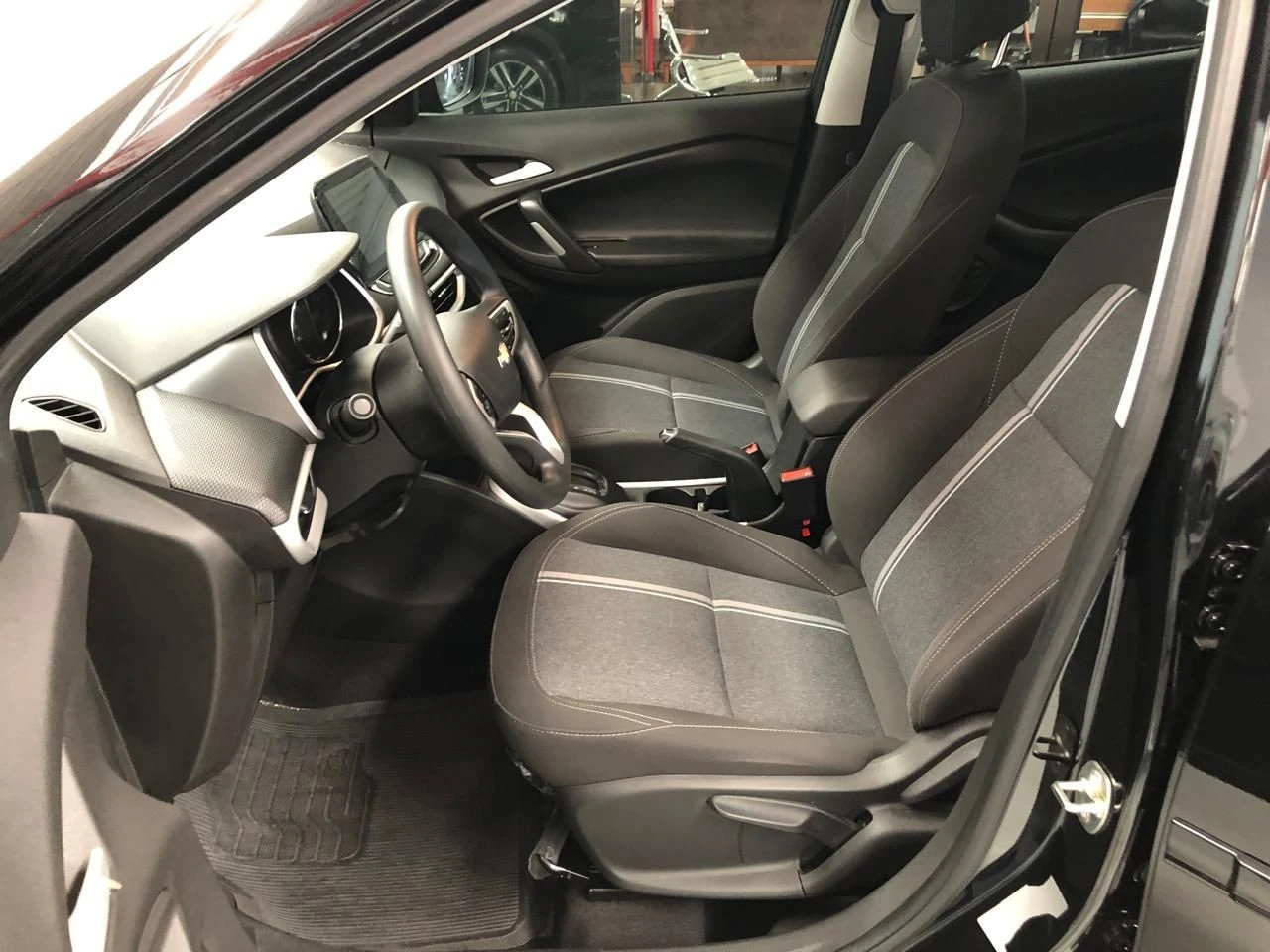CHEVROLET TRACKER