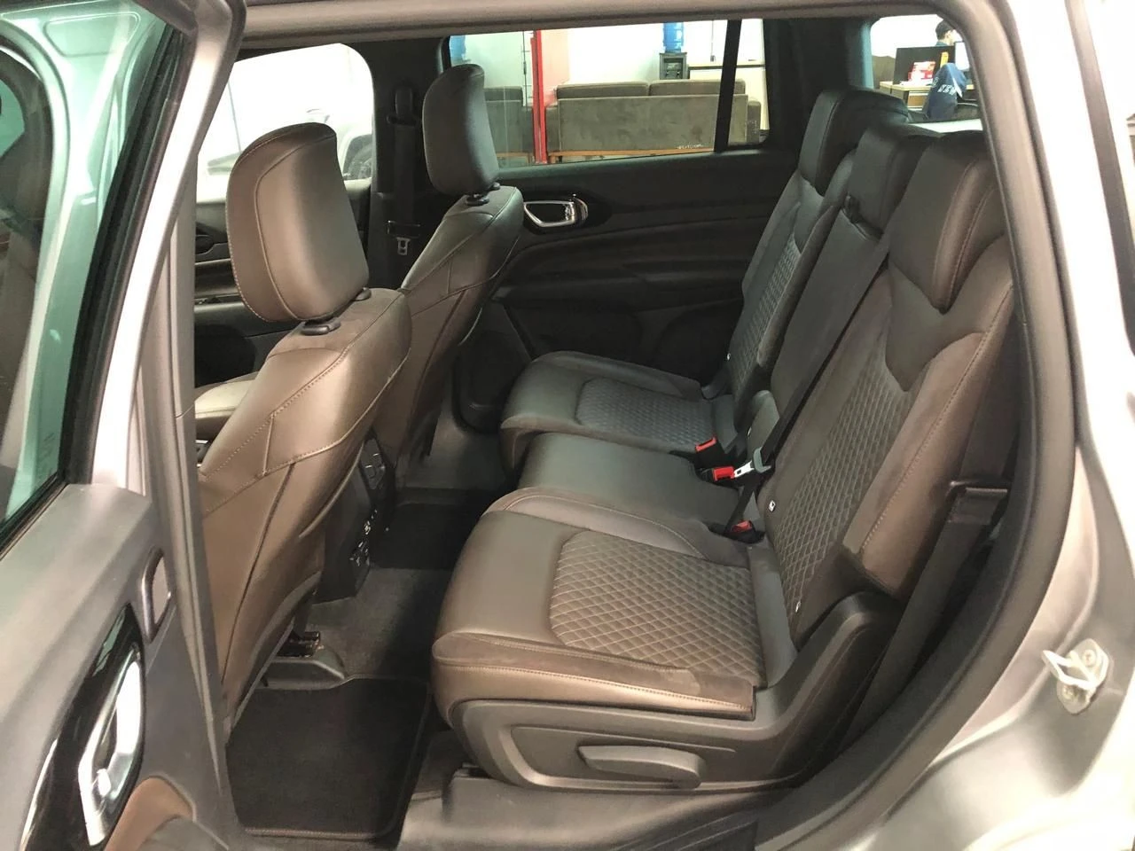 JEEP COMMANDER