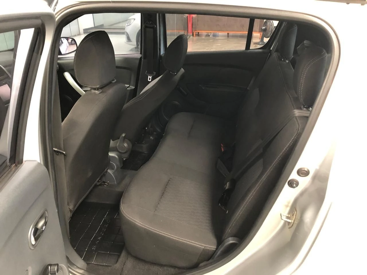RENAULT SANDERO