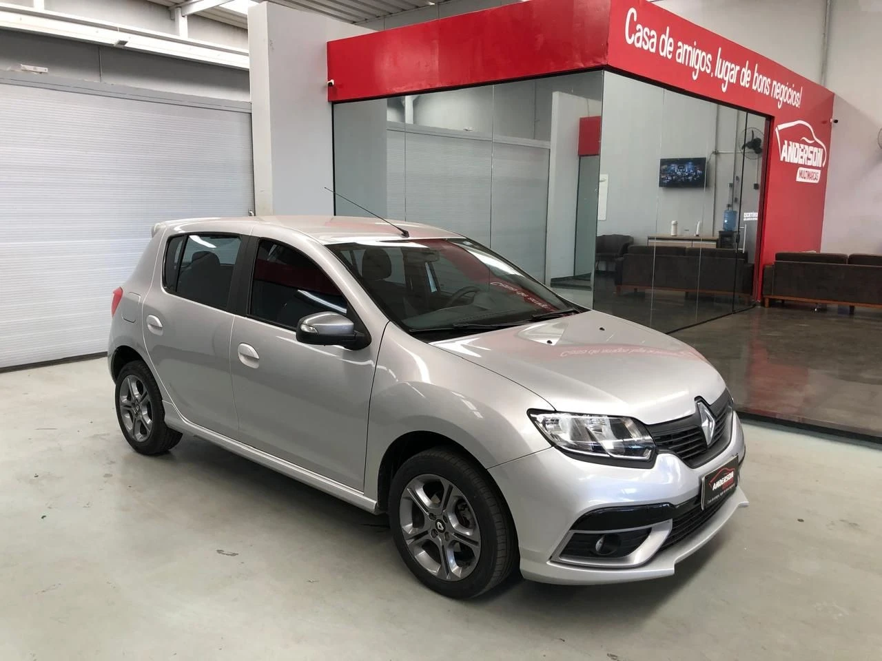 RENAULT SANDERO