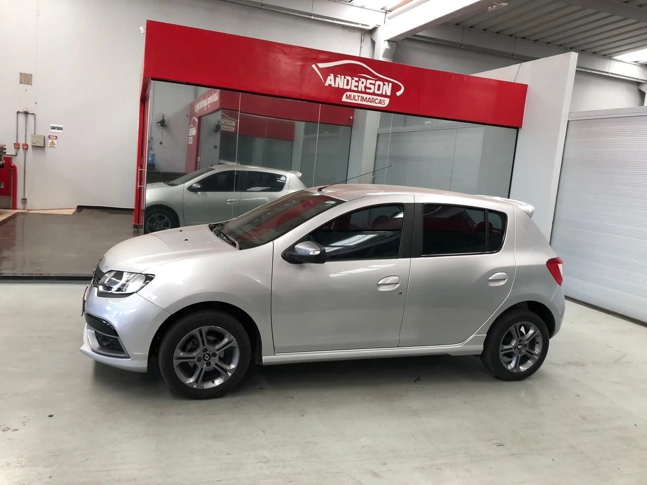 RENAULT SANDERO