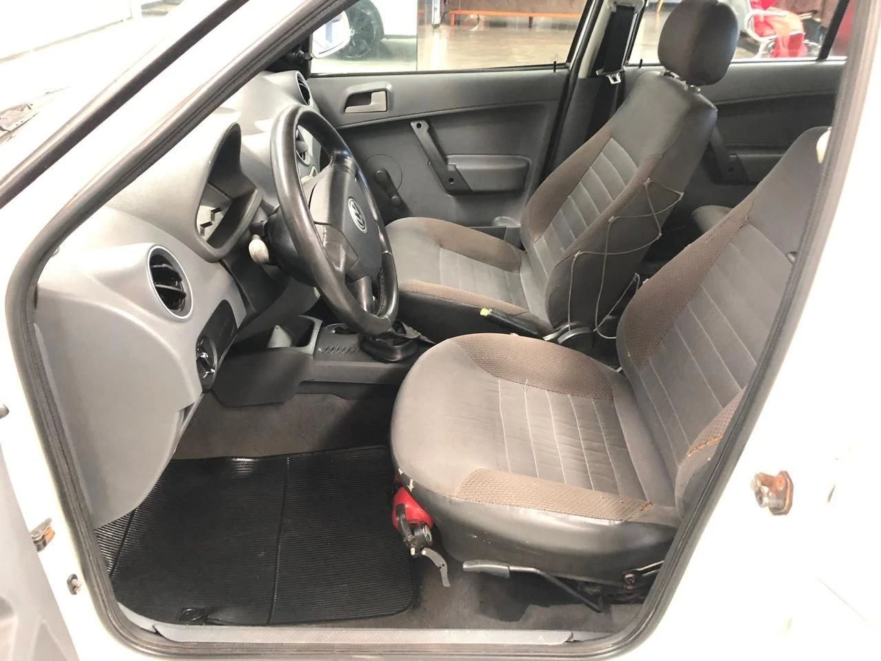 VOLKSWAGEN GOL