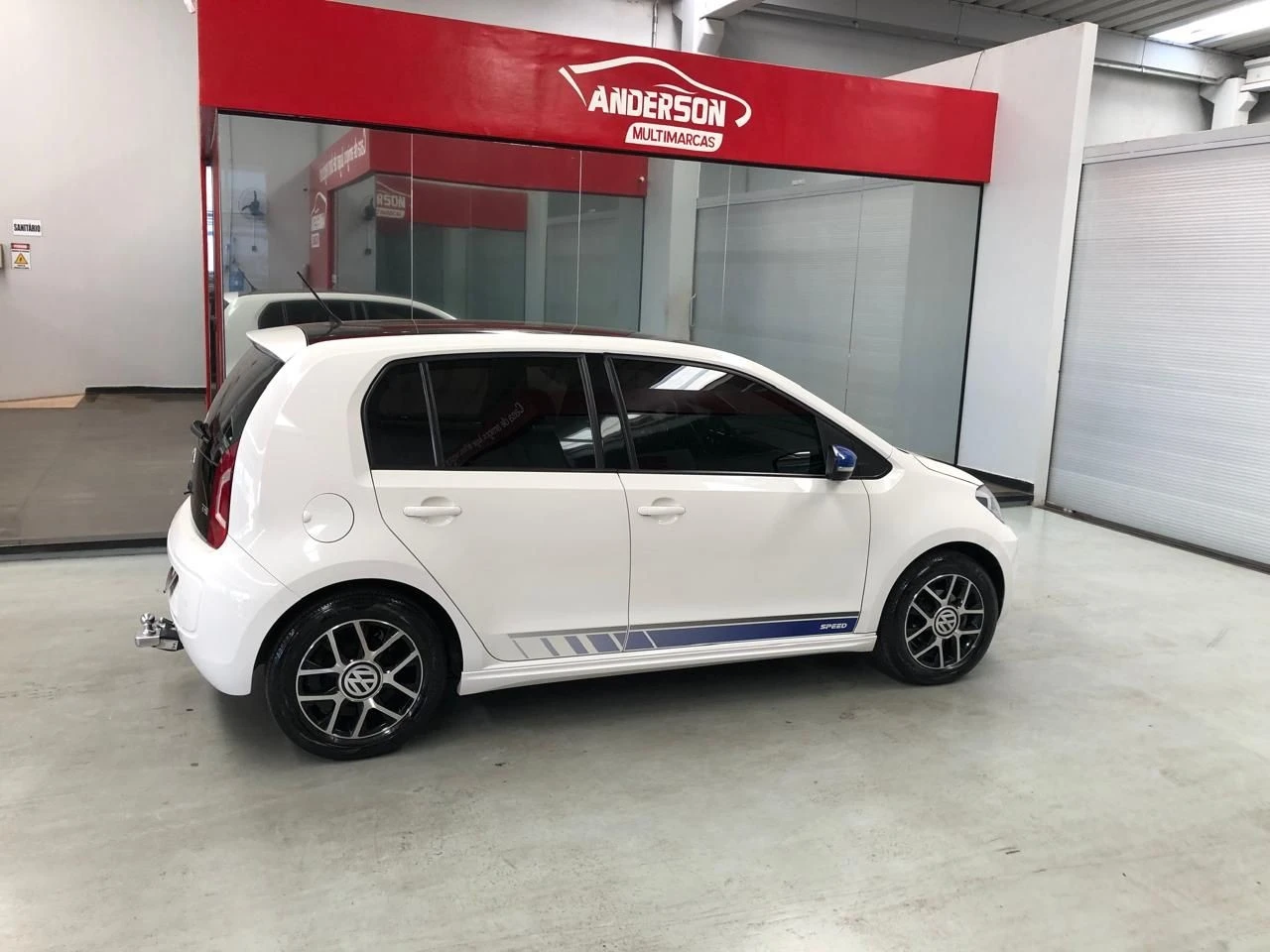 VOLKSWAGEN UP