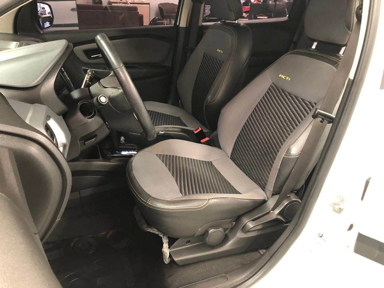 CHEVROLET SPIN