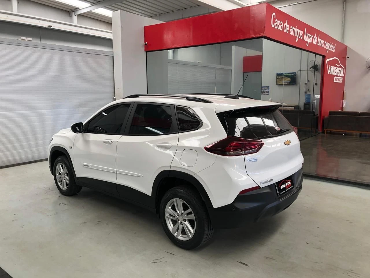 CHEVROLET TRACKER