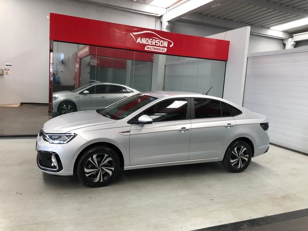 VOLKSWAGEN VIRTUS