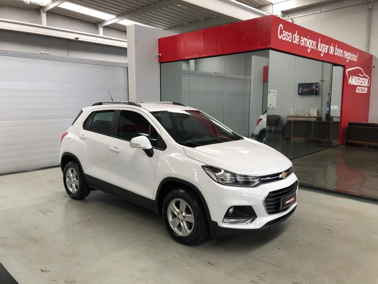 CHEVROLET TRACKER