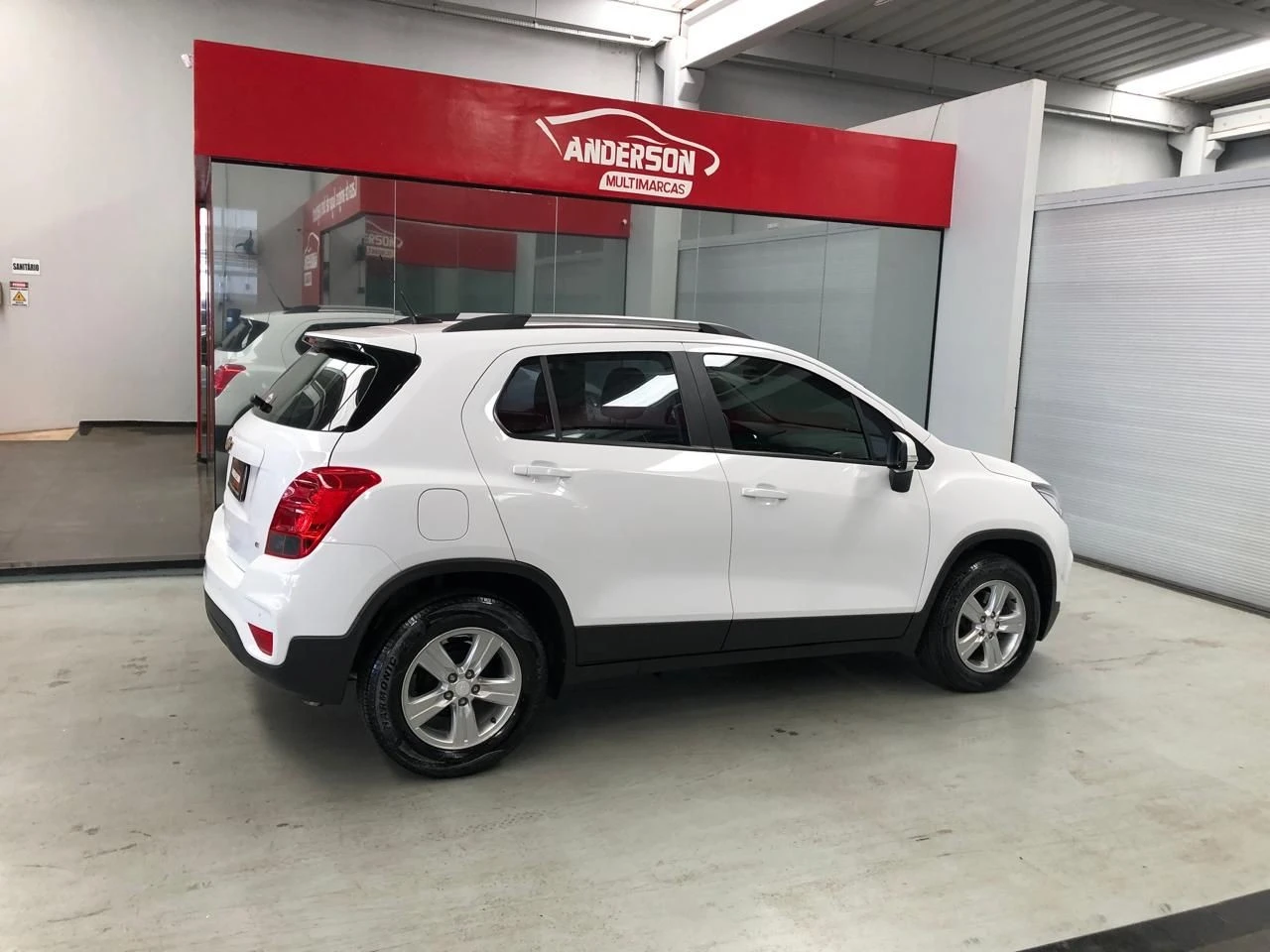 CHEVROLET TRACKER