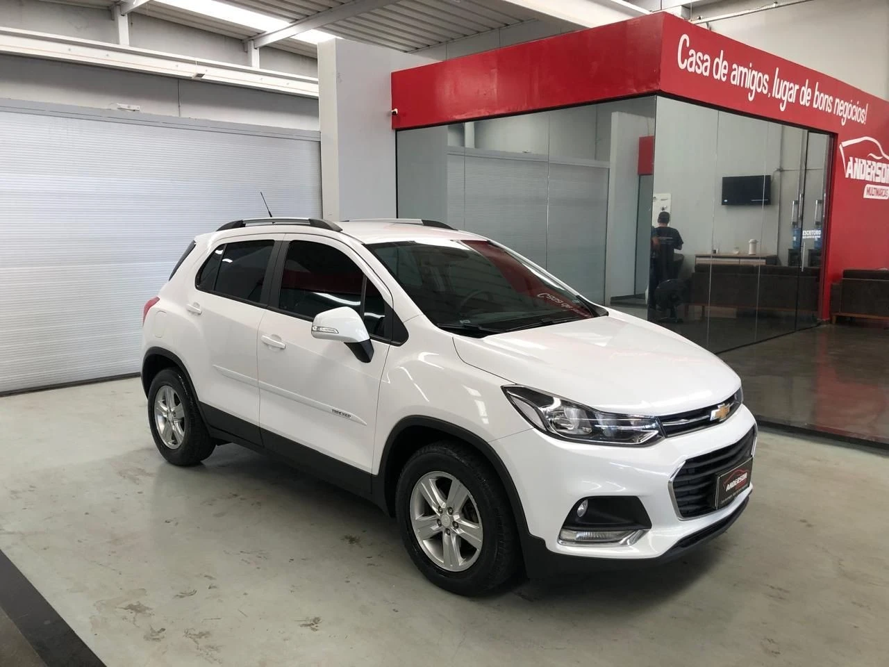CHEVROLET TRACKER