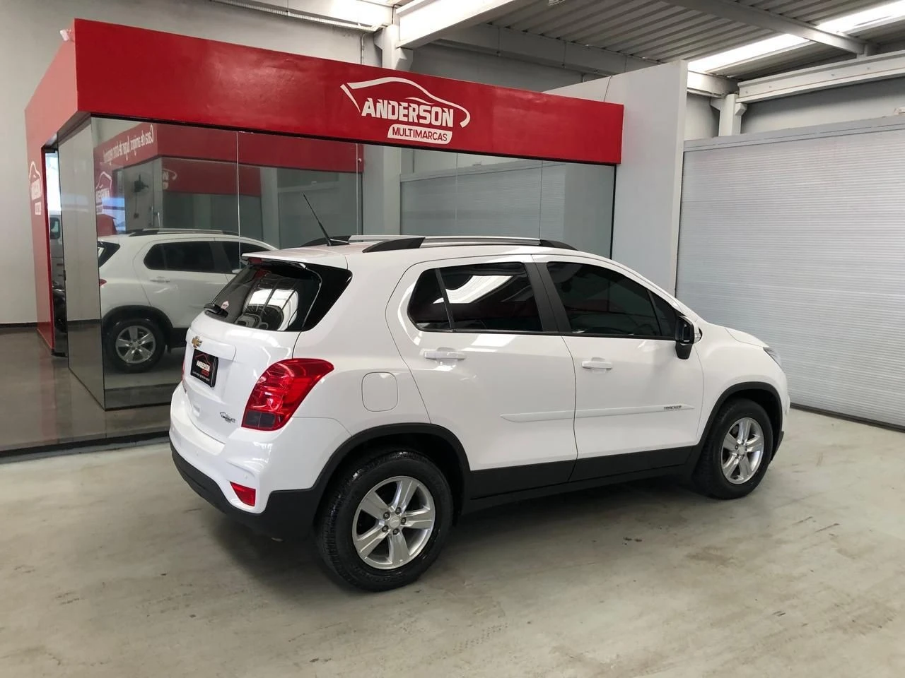 CHEVROLET TRACKER