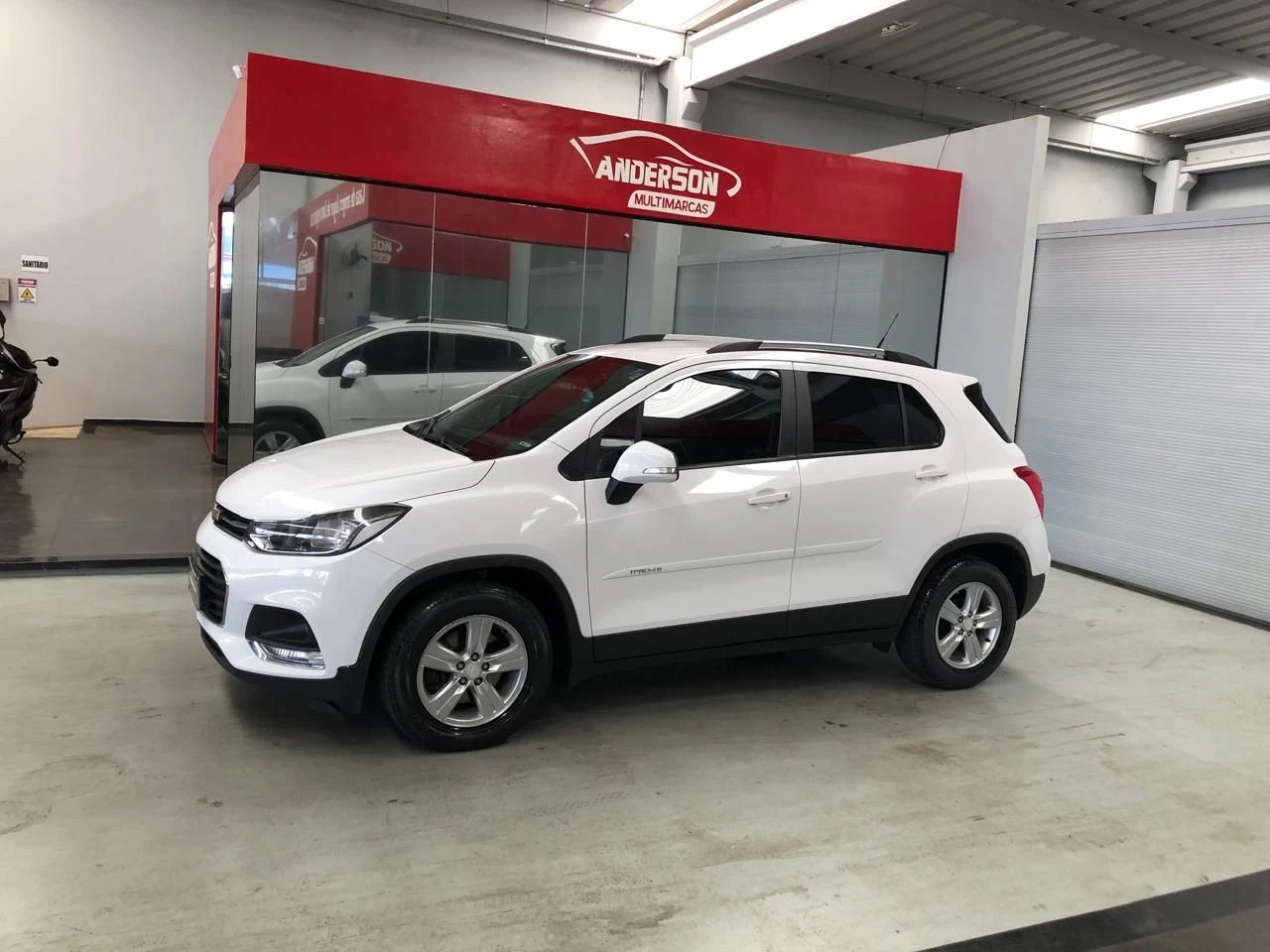 CHEVROLET TRACKER