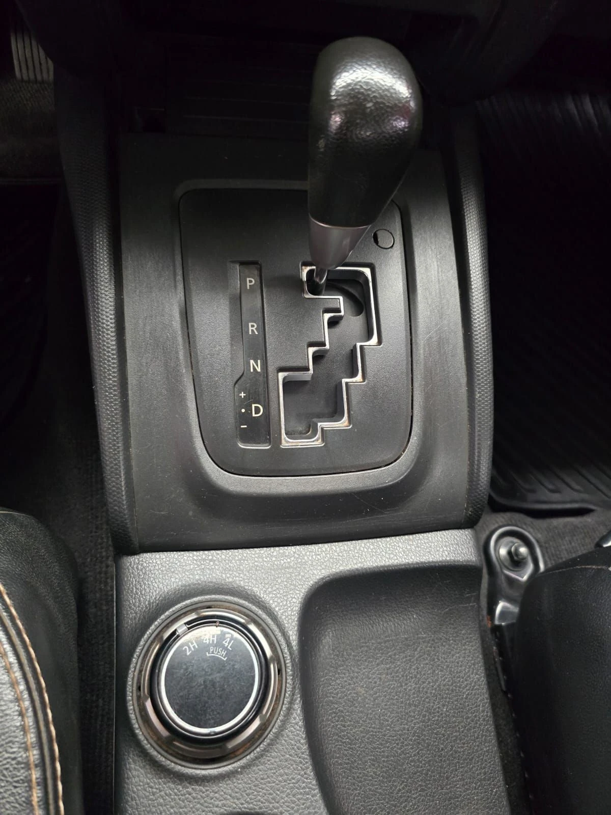 MITSUBISHI L200 TRITON