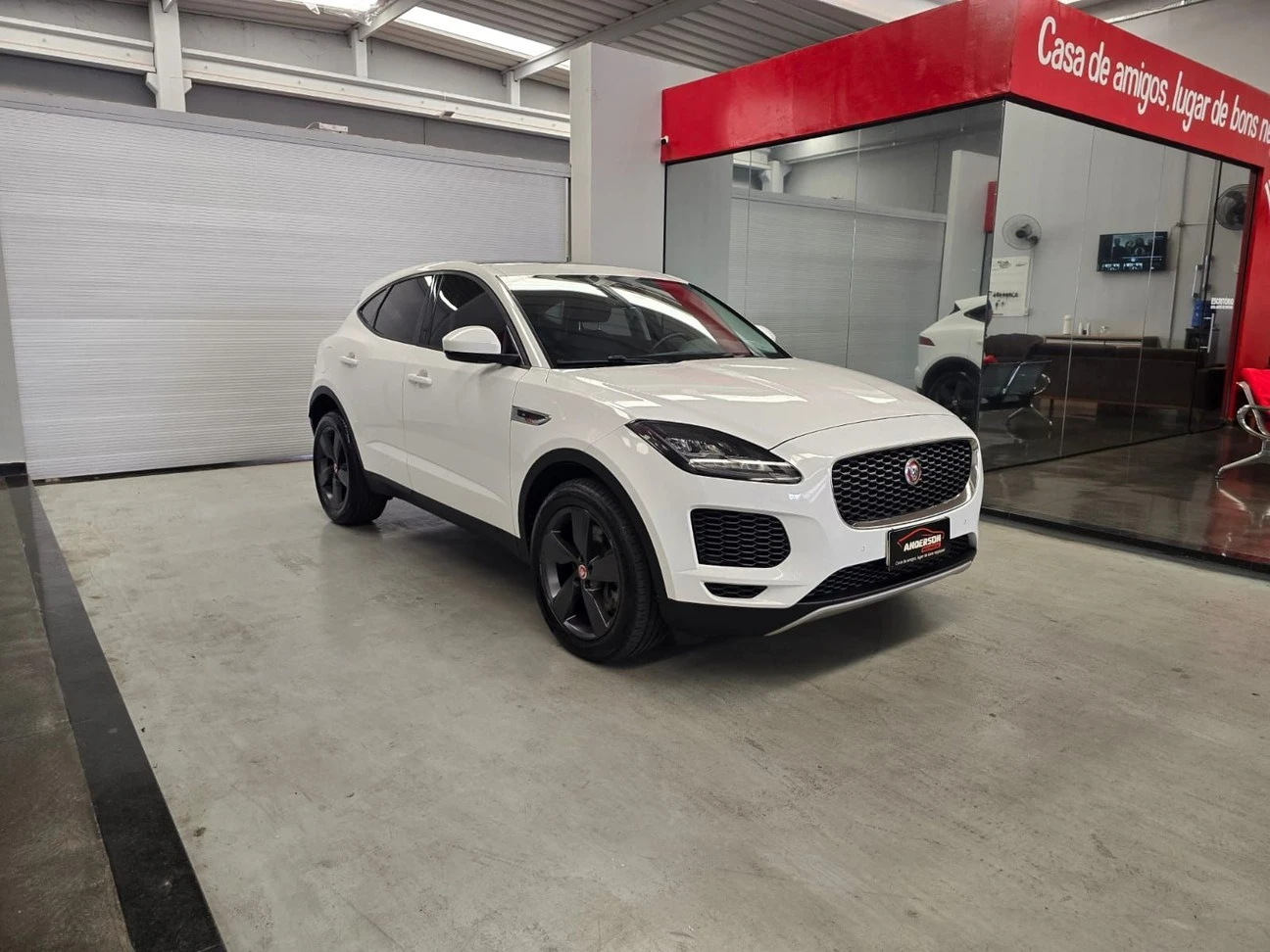JAGUAR E-PACE