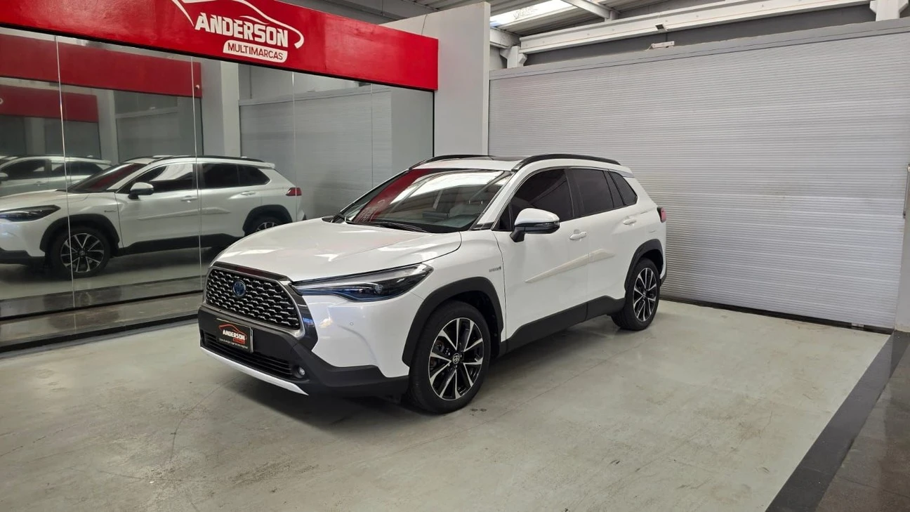 TOYOTA COROLLA CROSS