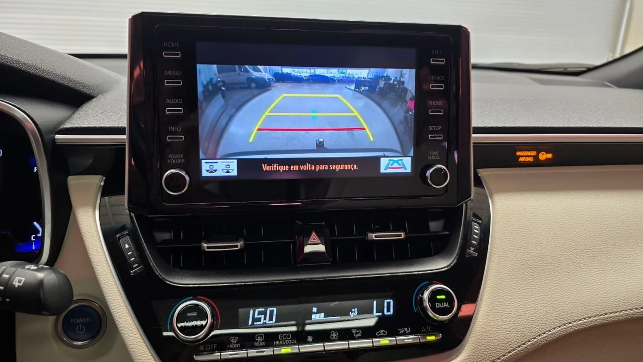 TOYOTA COROLLA CROSS