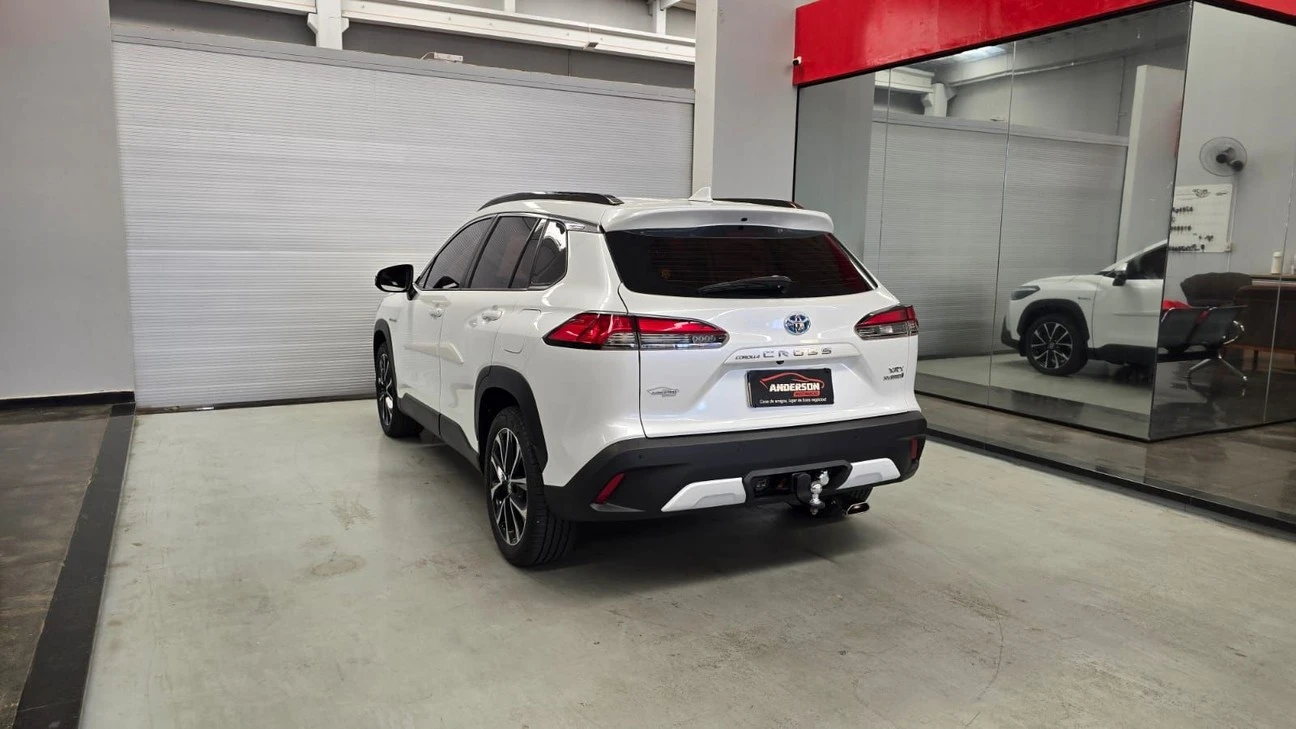 TOYOTA COROLLA CROSS