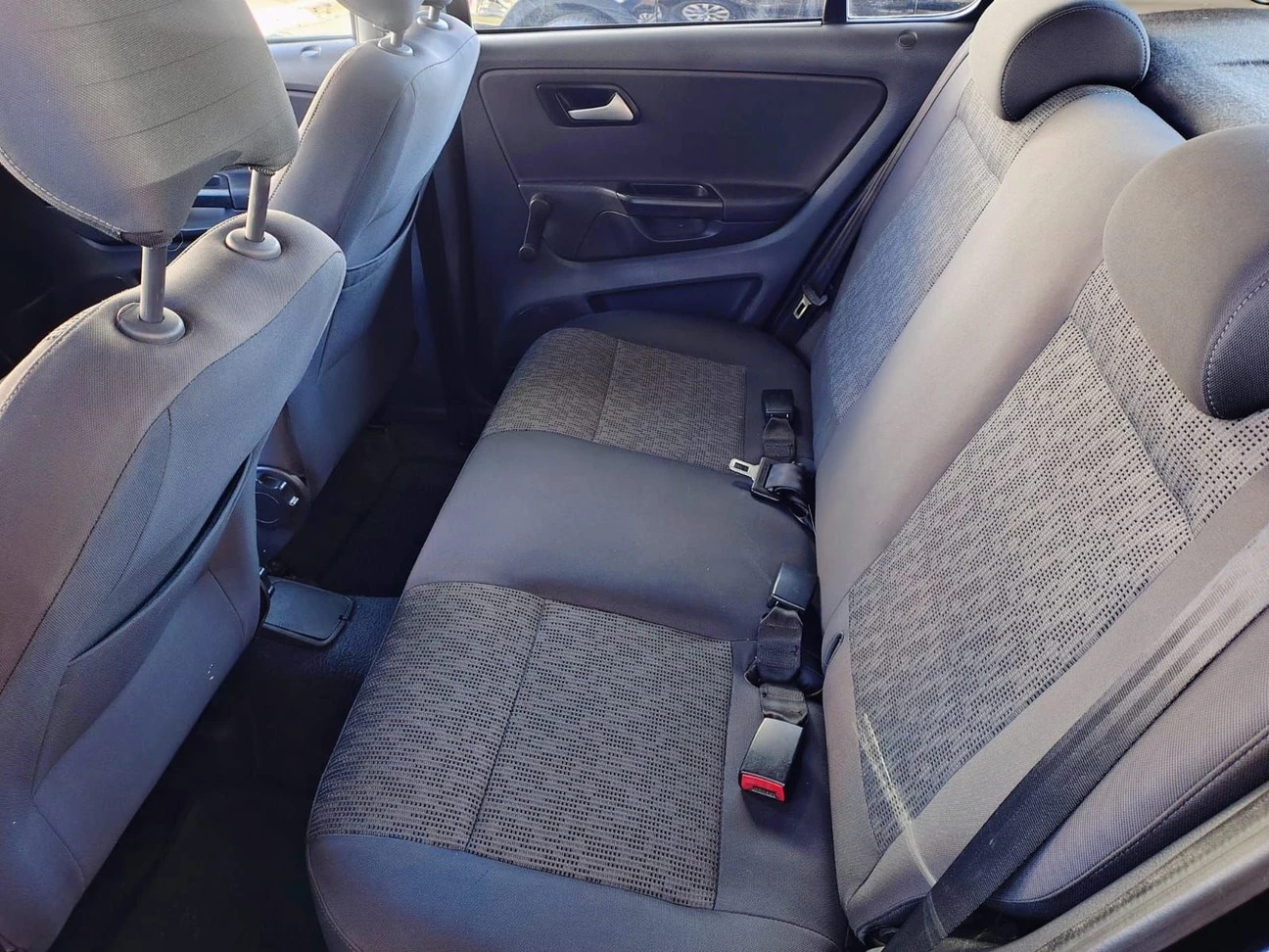 VOLKSWAGEN FOX