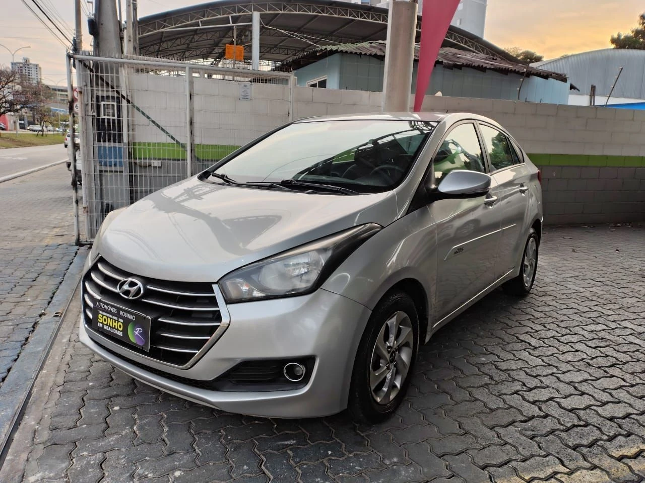 HYUNDAI HB20S