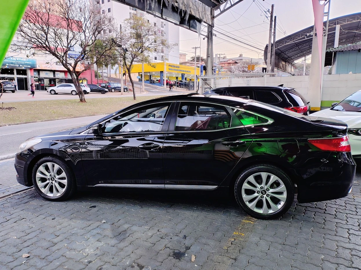 HYUNDAI AZERA