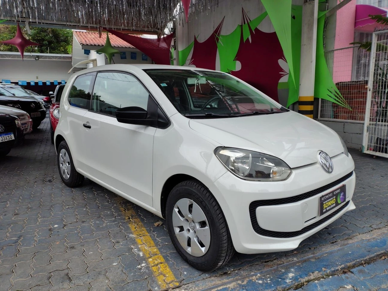 VOLKSWAGEN UP