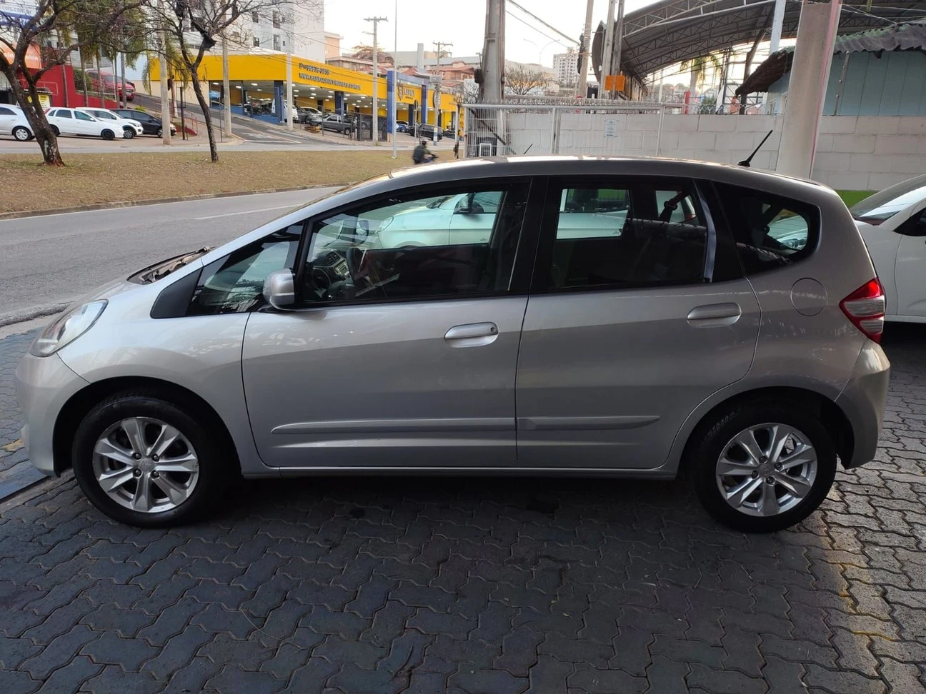 HONDA FIT