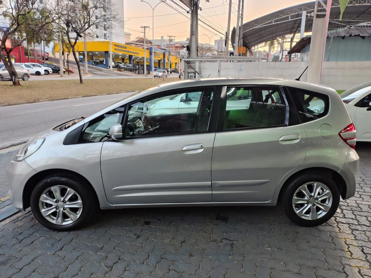 HONDA FIT