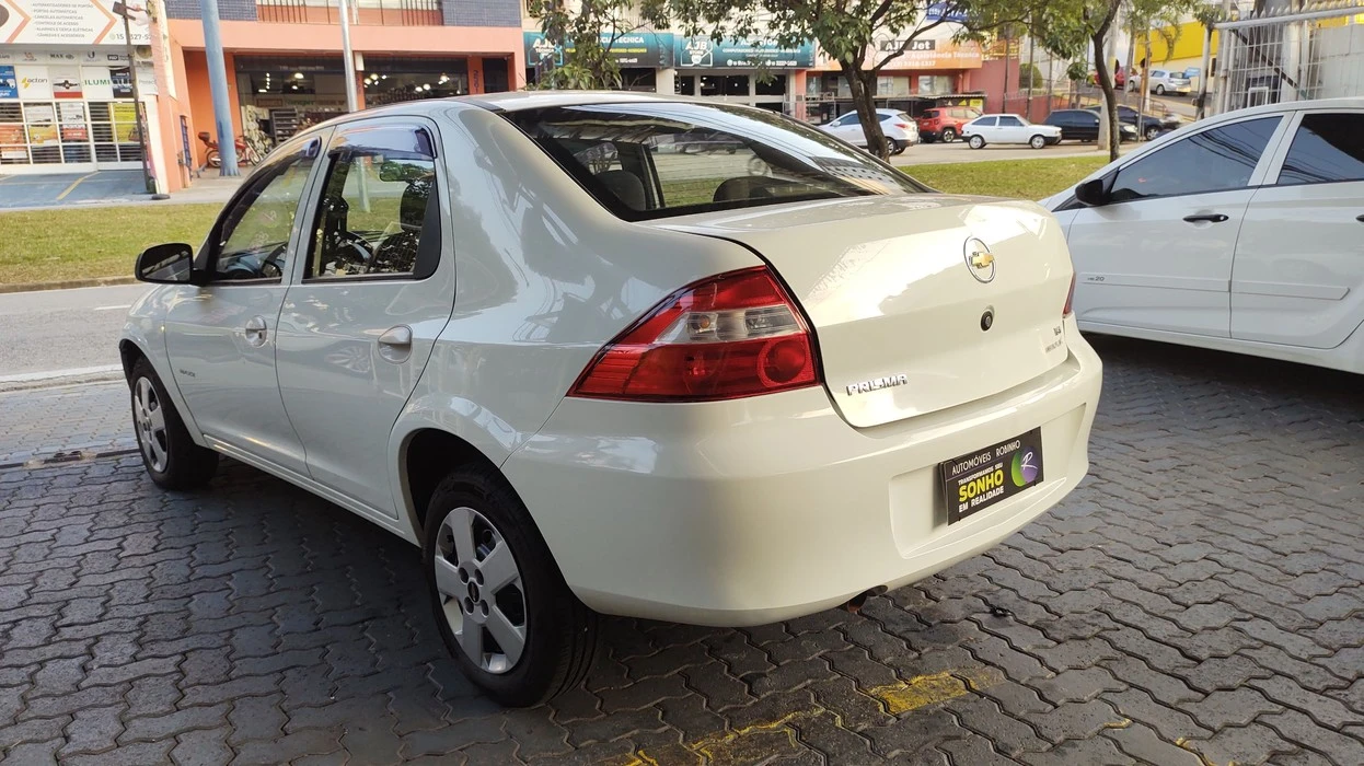 CHEVROLET PRISMA