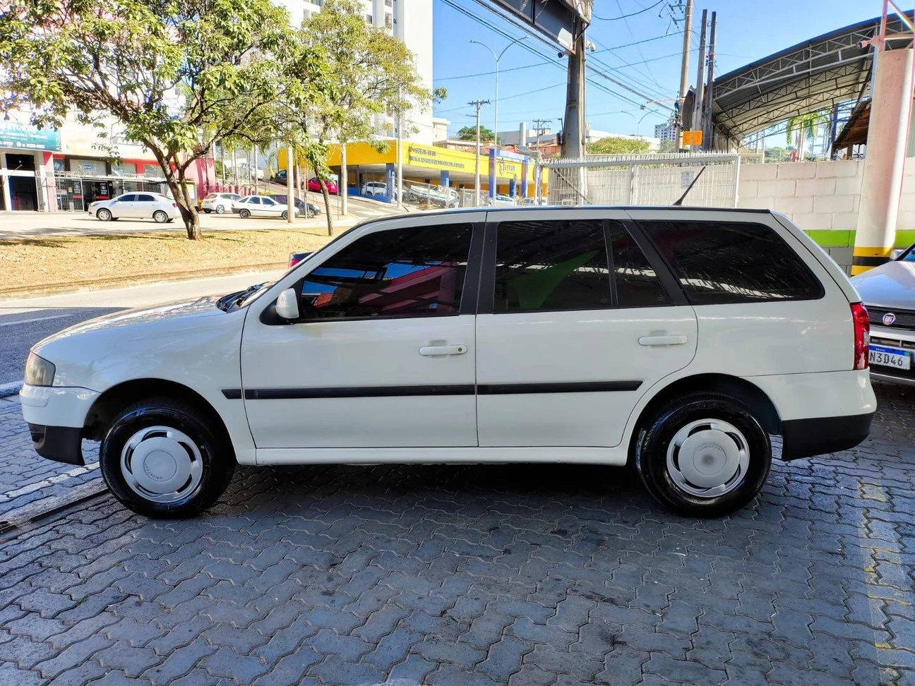 VOLKSWAGEN PARATI
