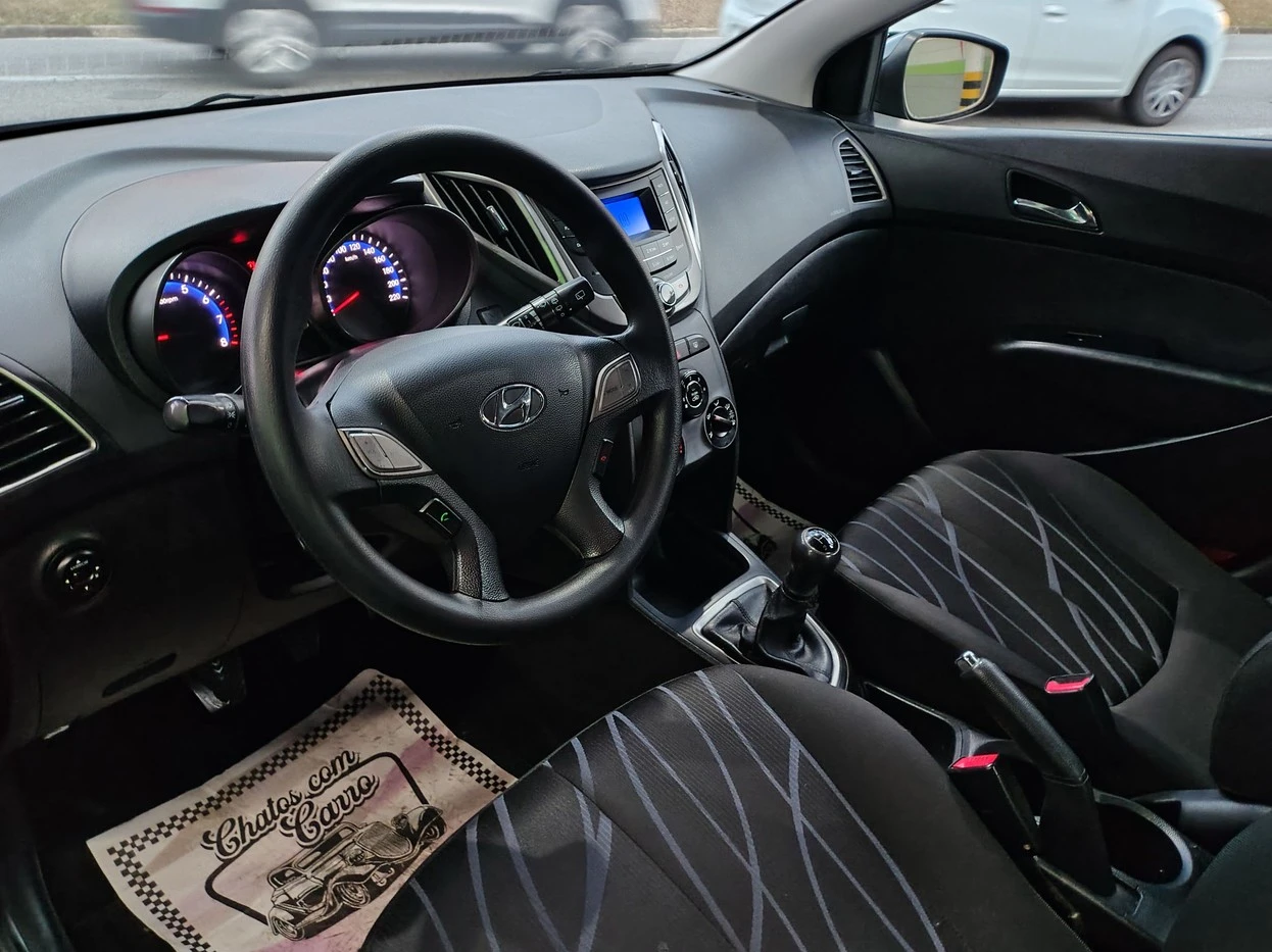 HYUNDAI HB20