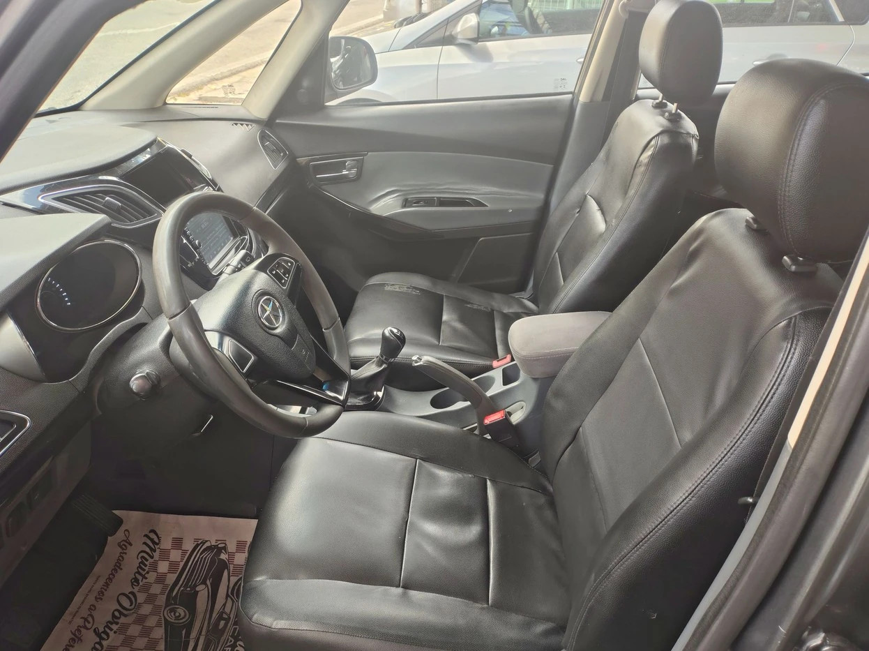 JAC J6
